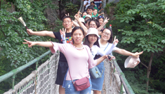丟下所有的疲倦和理想，遠離繁華，讓心靈去旅行。