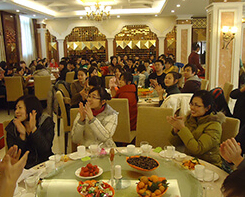 鄭州火爆網(wǎng)絡(luò)科技有限公司成立三年慶典